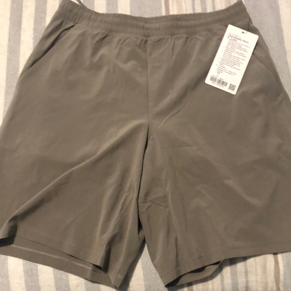 Mens lululemon Pace Breaker Short 9in lined brand new with tags